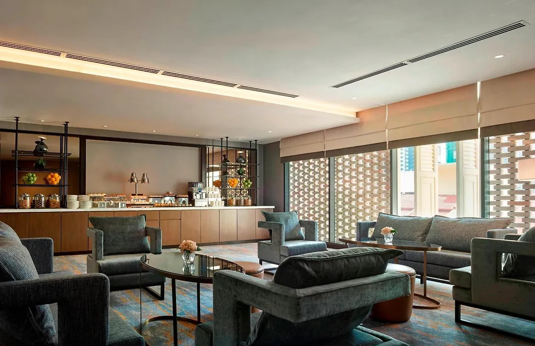 Hotel Stripes Kuala Lumpur, Autograph Collection-1
